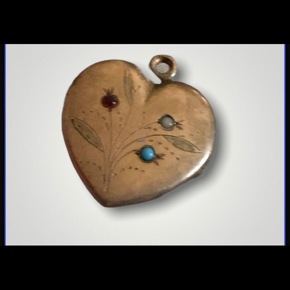 Victorian Heart Shaped with Red, White, Blue Stones & an Etching Design - Picture 2 of 3